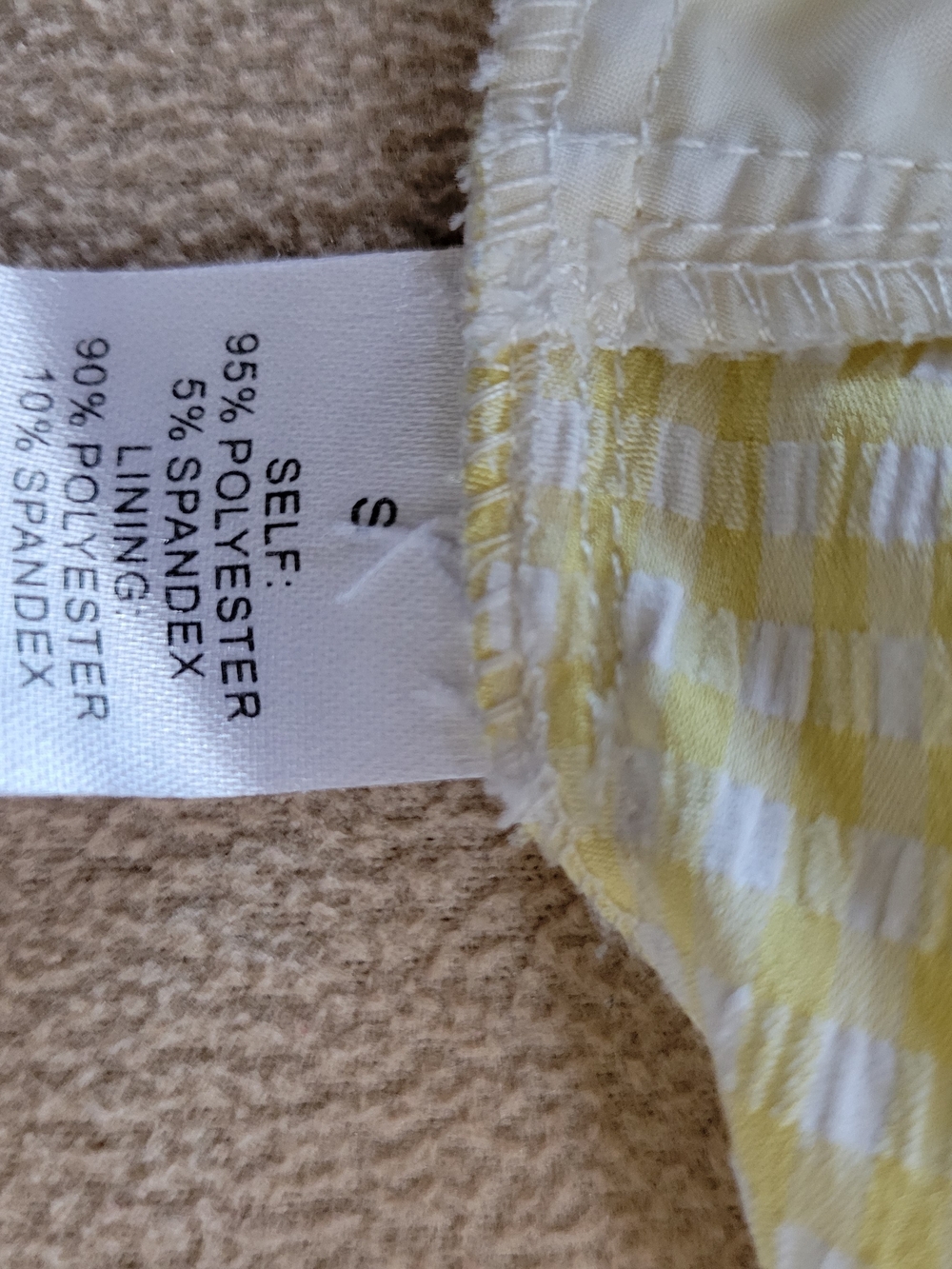 La Hearts Yellow Gingham Crop Cami - Picture 5 of 6